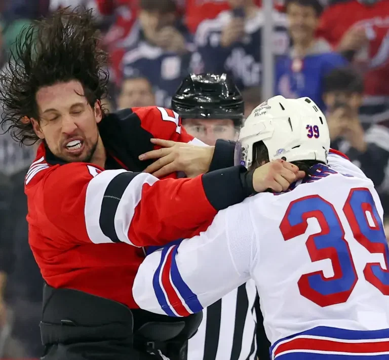 New Jersey Devils Catch Fire With Three Straight Wins as Trade Deadline Drama and Rivalry Showdown With the Rangers Set the Stage for a Pivotal Weekend at Prudential Center