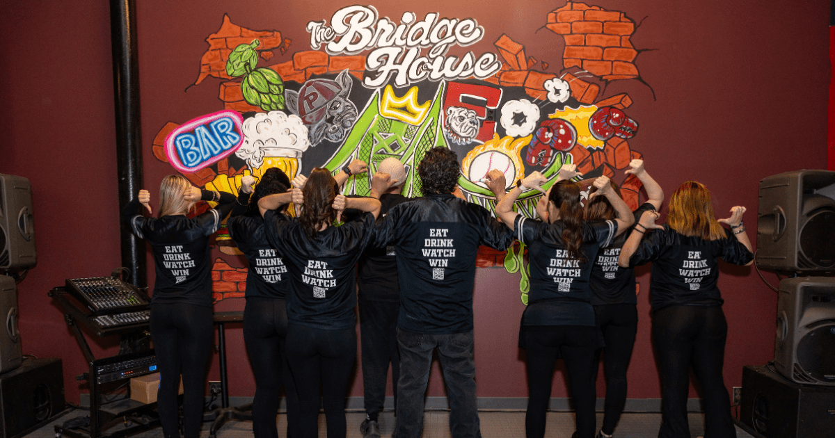 facebook_e273f8c953fcb50fafc1_BridgeHouseEatdrink