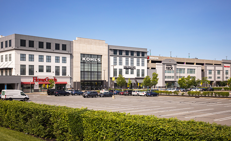 Bergen-Town-Center_A0010503_Cropped