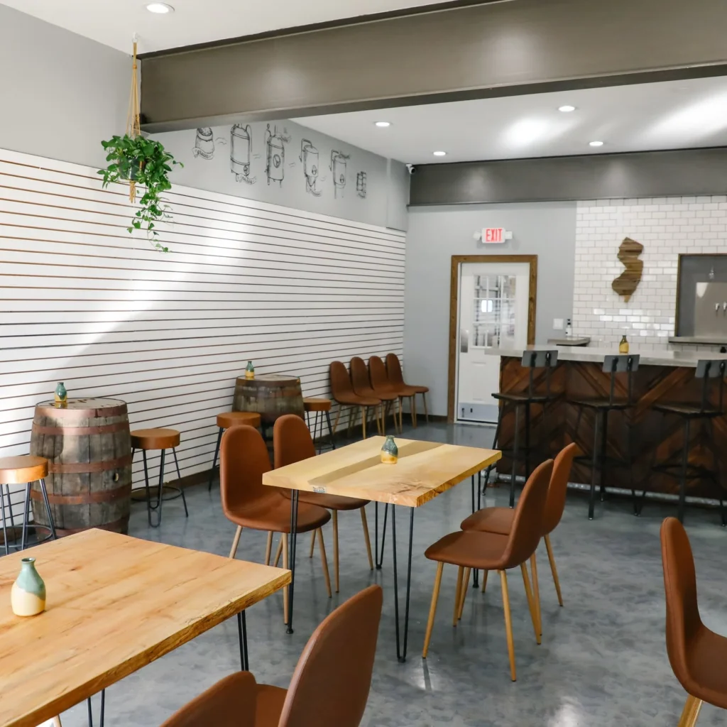 Taproom+8+Seating
