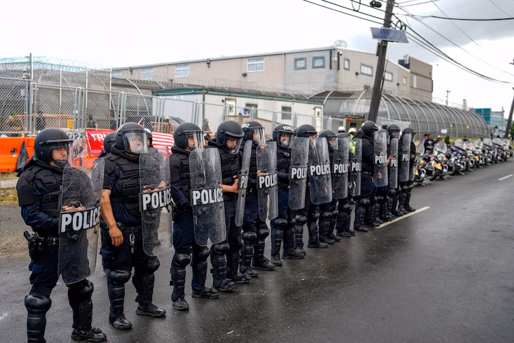 Delaney Hall Standoff Intensifies as Rival Demonstrations Converge in Newark: Immigration Debate, Public Safety Concerns, and Political Tensions Collide in New Jersey