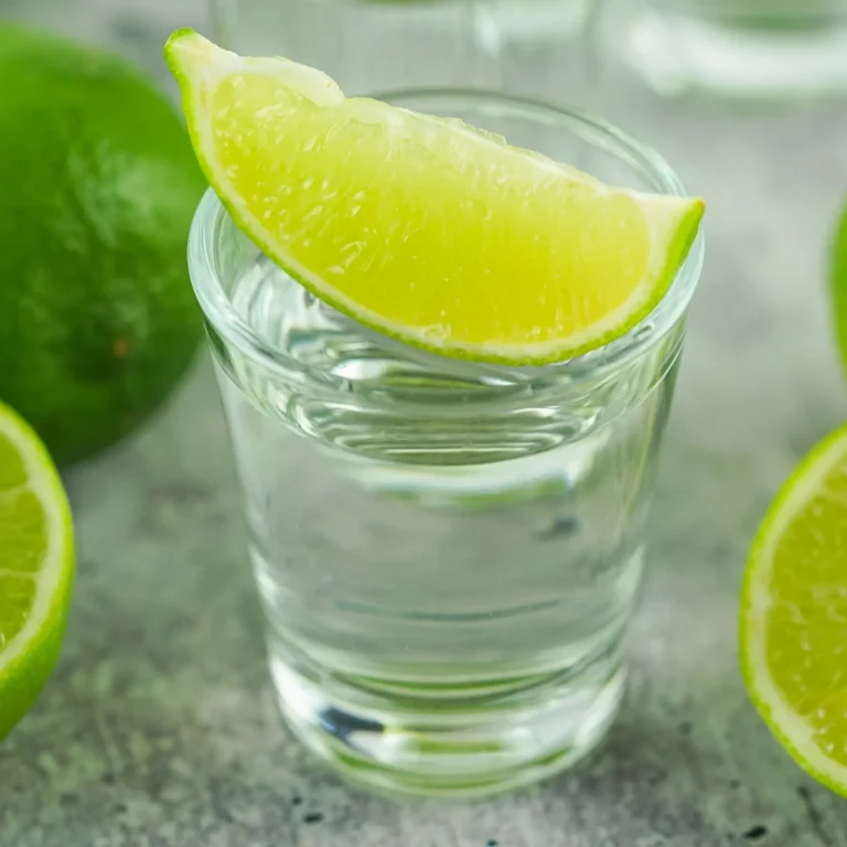 Kamikaze Shots Deliver a Simple, Citrus-Forward Cocktail That Still Works for Parties, Summer Gatherings, and Easy Home Entertaining