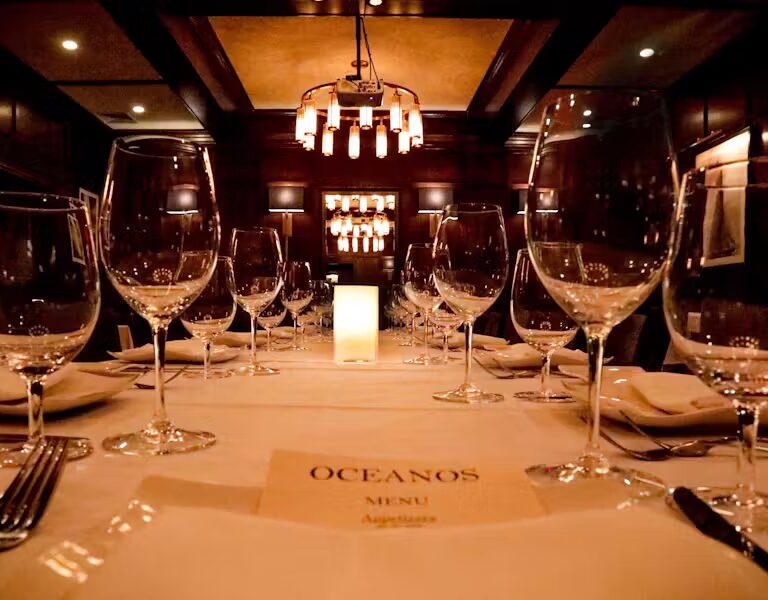 Oceanos Oyster Bar & Sea Grill