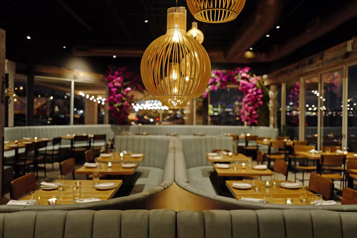 25137Taverna_Veranda_Dining_Room