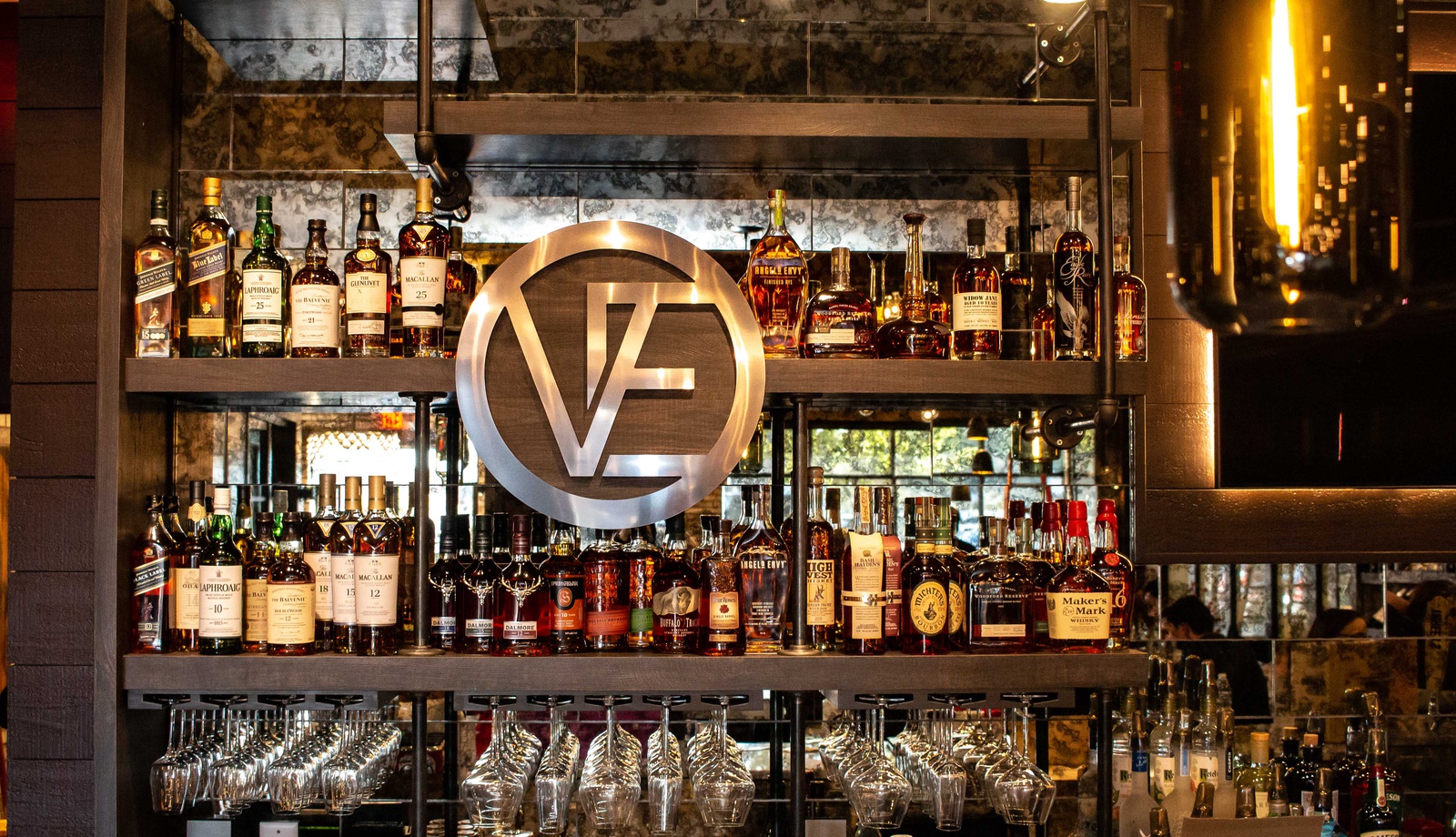 VintedgeWine-BarShot-full